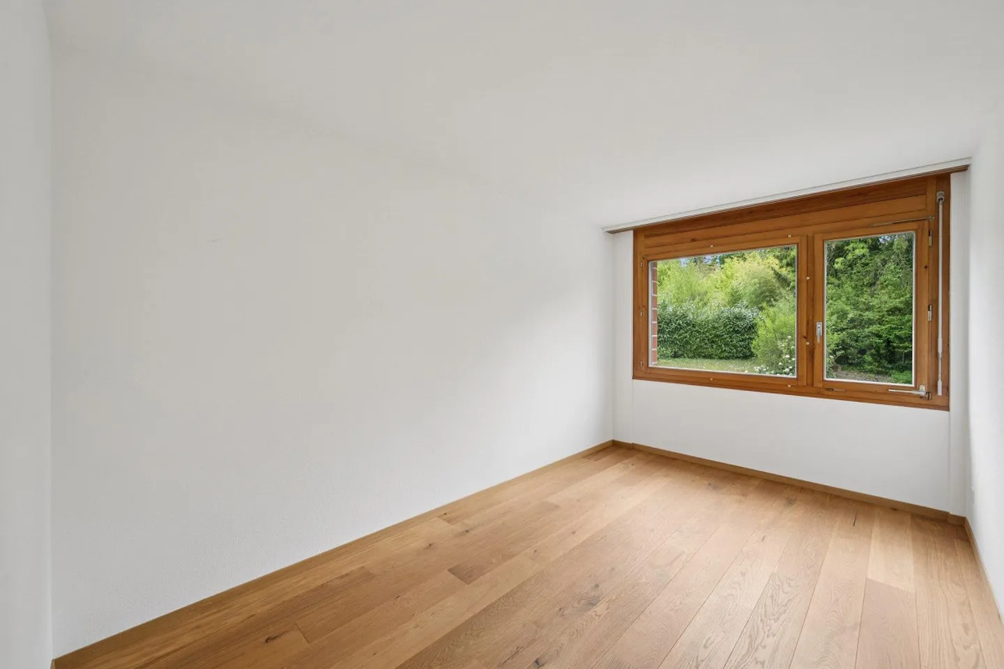 Vivre dans le vert – Votre maison de coin avec idylle de jardin - Photo 8 sur 12