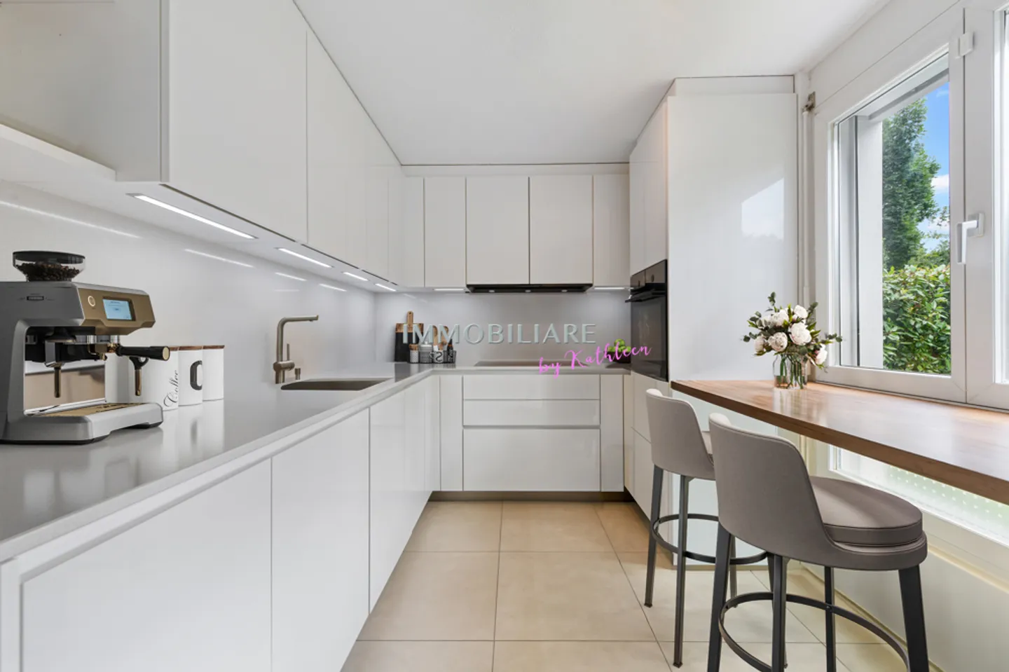 Gartenwohnung, saniert, sonnig, ruhig, öv zu Fuss, Tiefgaragenplatz - Foto 3 von 13