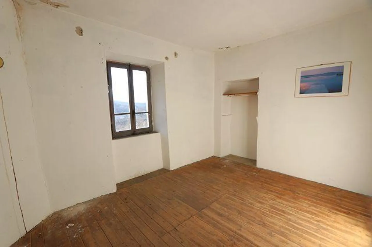Due case da ristrutturare in una posizione molto tranquilla e soleggiata con vista - Foto 6 di 24
