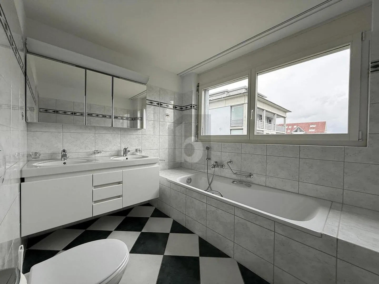 SPACIOUS WITH BALCONY AND LOTS OF DAYLIGHT! - Photo 5 of 6