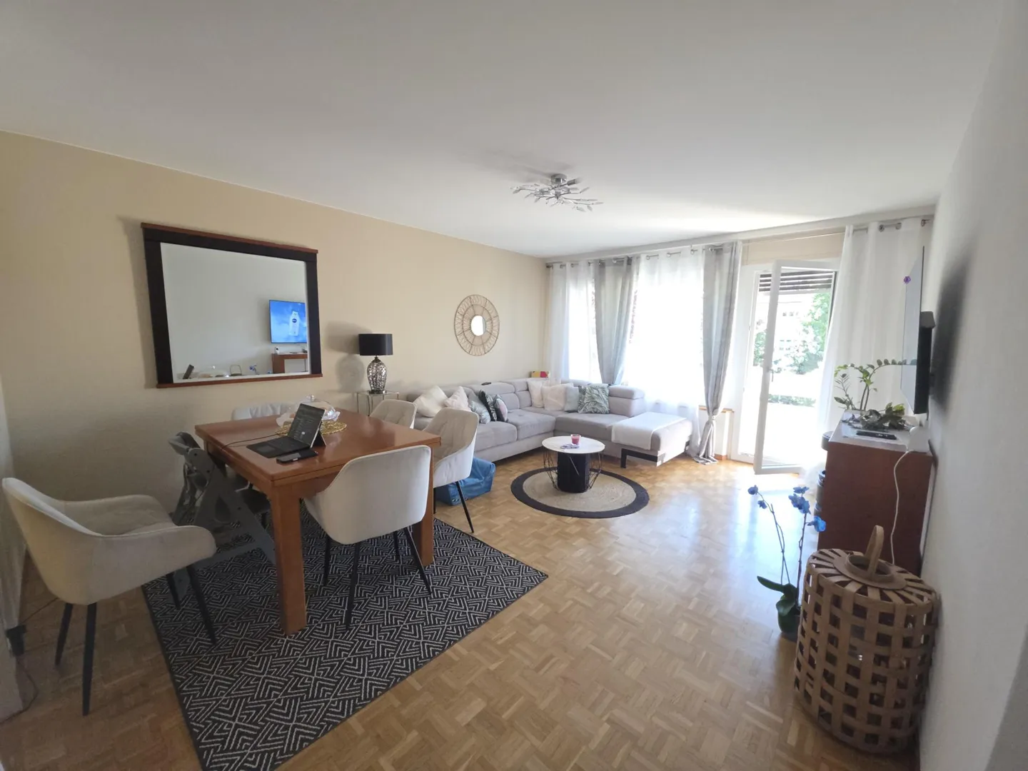 Family Apartment in Quiet Area - Photo 1 of 8