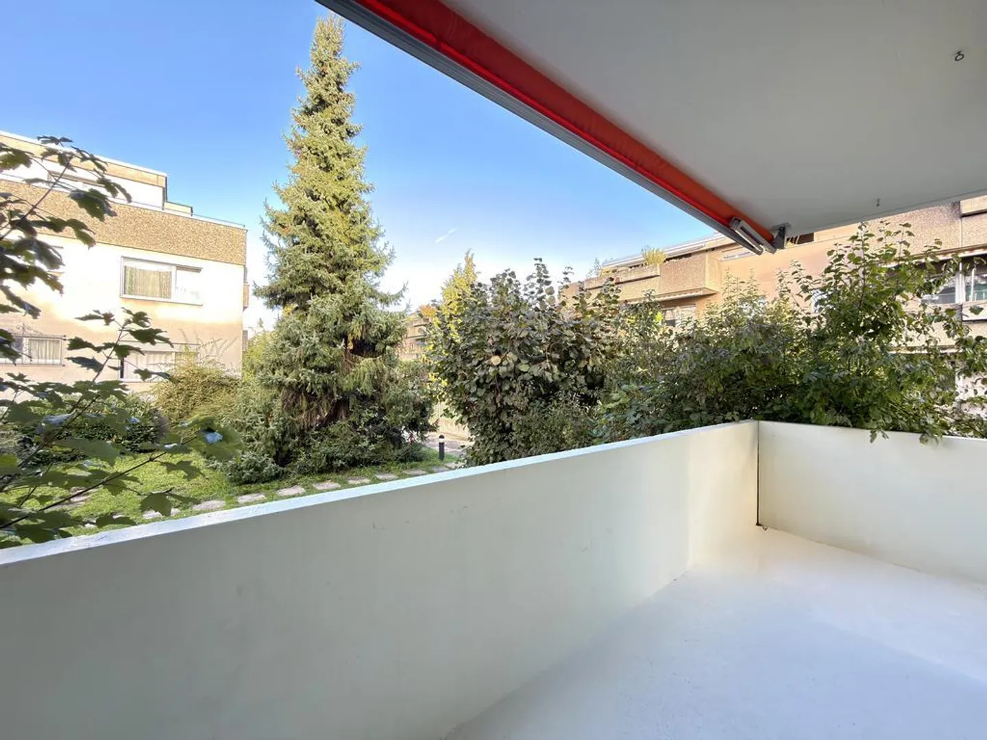 Appartement lumineux avec balcon ensoleillé dans un emplacement calme à Reinach - Photo 10 sur 12