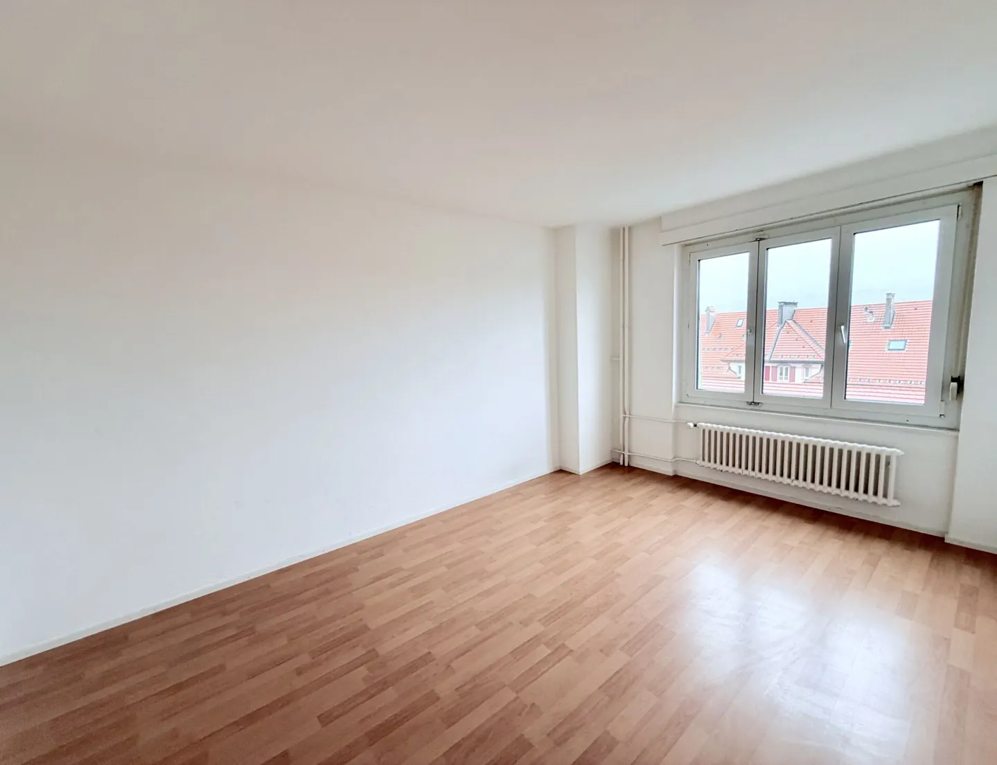 Appartement 2 pièces lumineux - Photo 2 sur 5