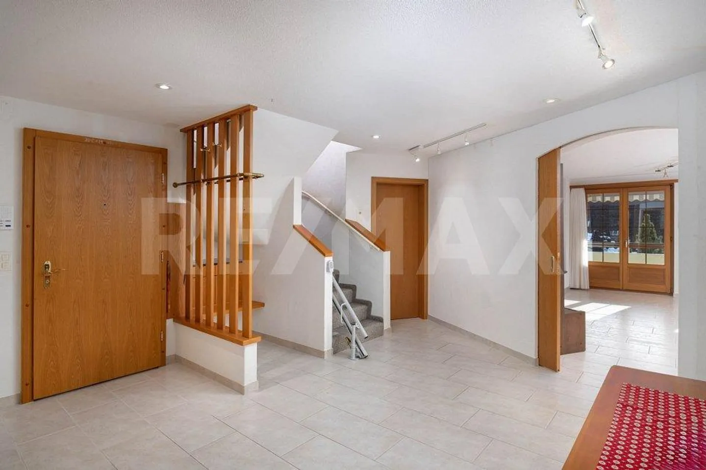 Plenty of Space in a Beautiful Location with a View over Bäretswil - Photo 9 of 13