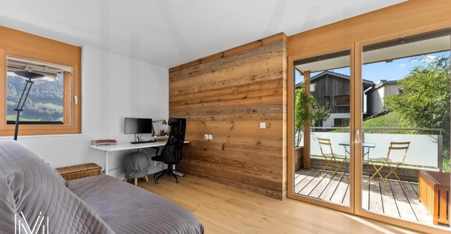 MAGNIFICENT 4.5-ROOM APARTMENT WITH MAGNIFICENT VIEW - Photo 9 of 13