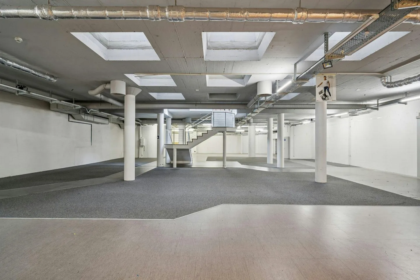 Space for Visions: Generous Commercial Space in Lively Kleinbasel - Photo 9 of 12
