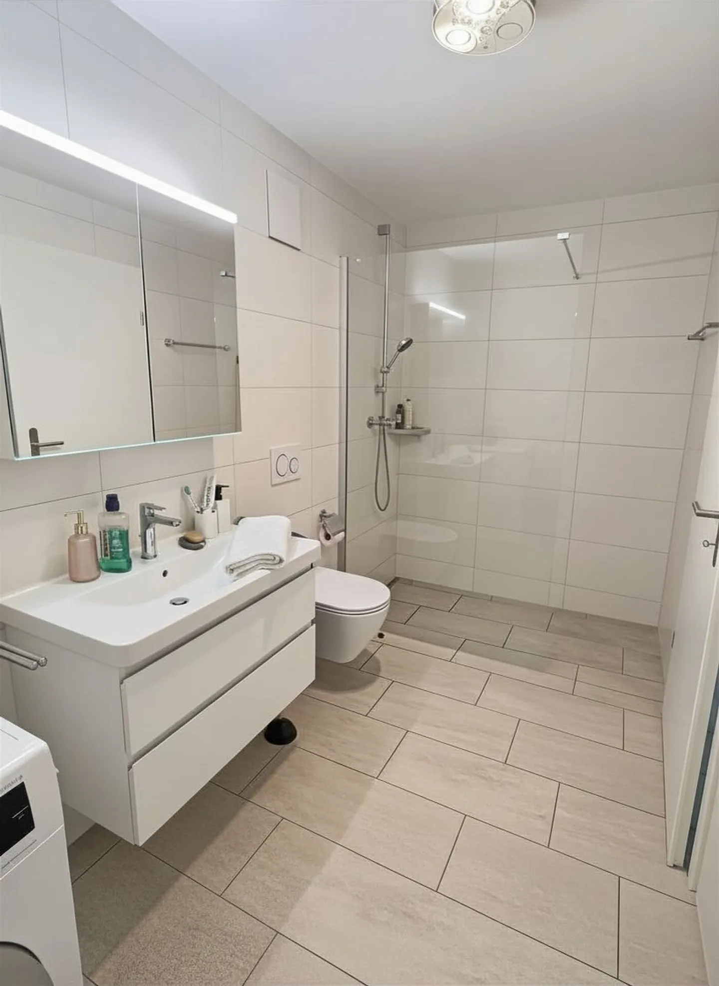 Exclusively - Stunning apartment in a green setting - Photo 5 of 11