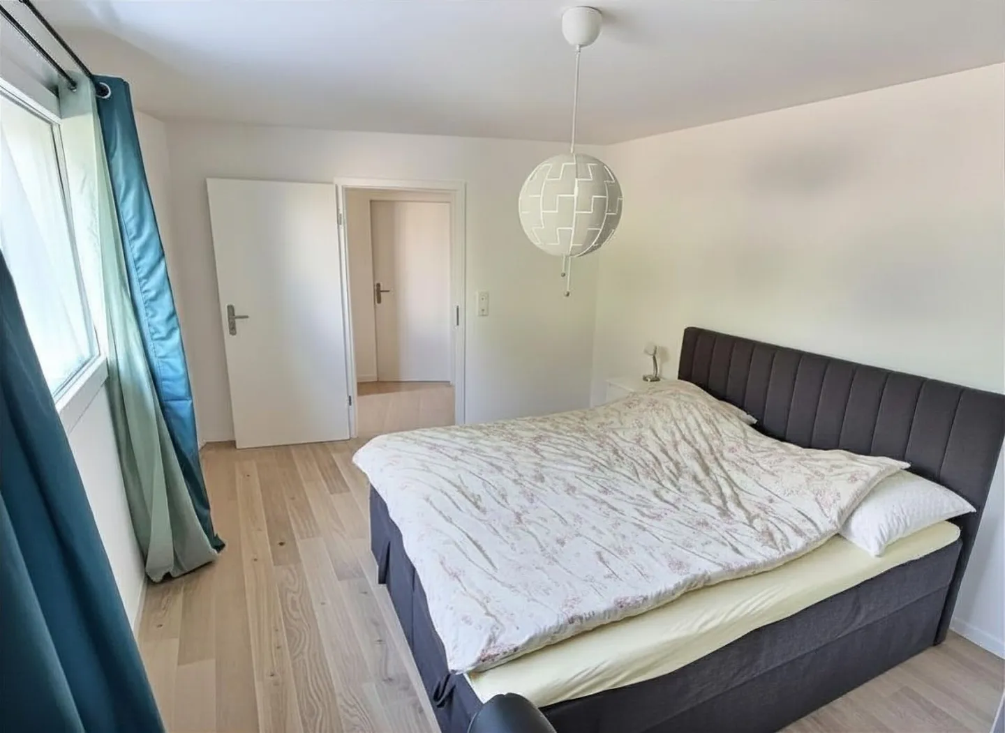 Exclusively - Stunning apartment in a green setting - Photo 7 of 11