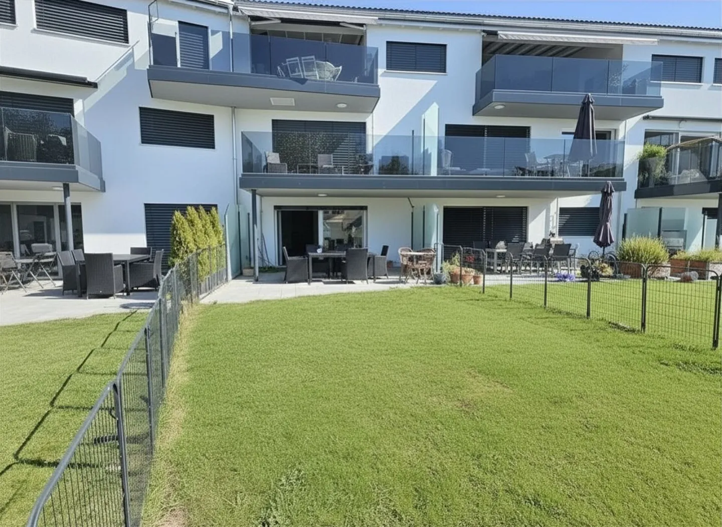 Exclusively - Stunning apartment in a green setting - Photo 9 of 11