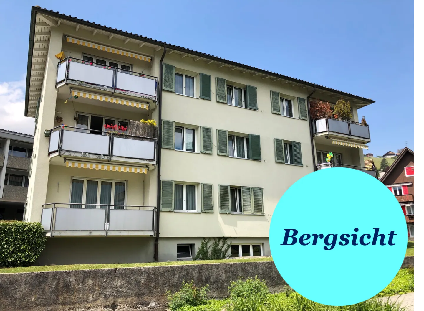 Sunny 4-room apartment with mountain view - Photo 1 of 7