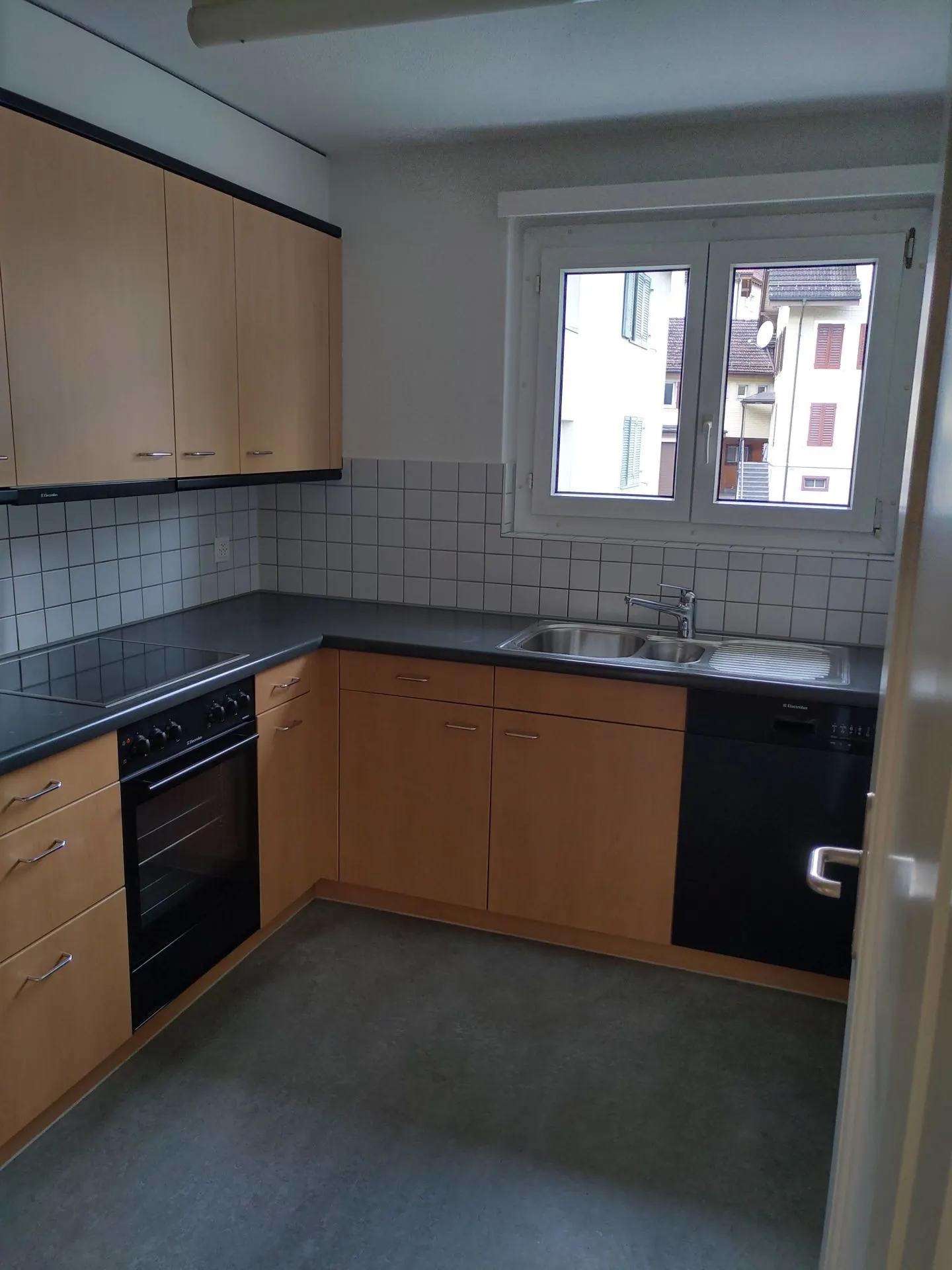 Sunny 4-room apartment in Sarnen - Photo 2 of 10
