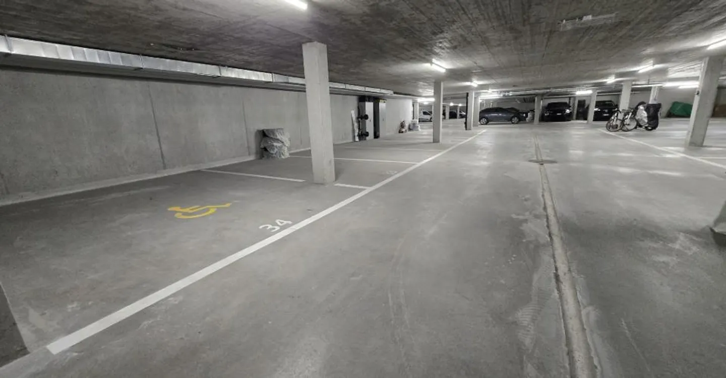 Indoor parking spaces for sale - URBANA in Conthey - Photo 1 of 4