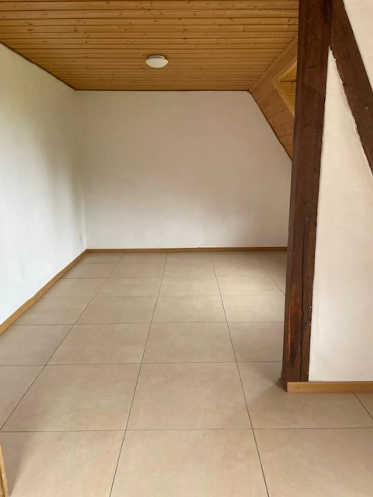 High Above the Clouds 2 1/2 Room Apartment - Photo 14 of 17