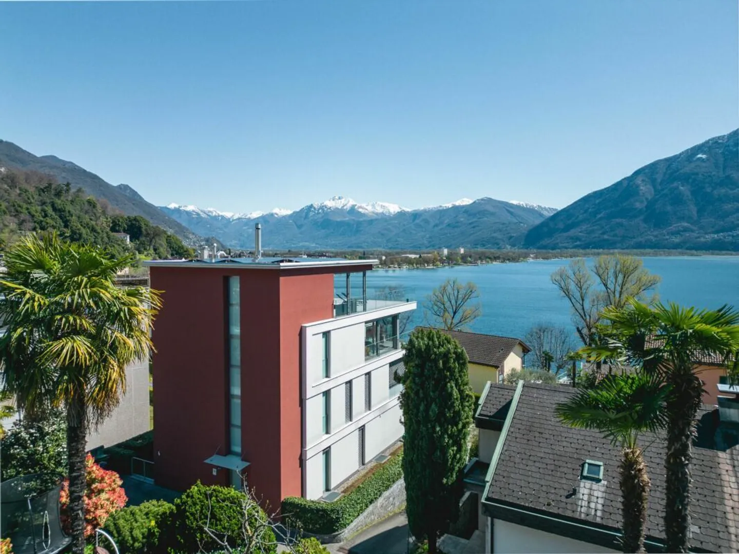 IN VENDITA A MINUSIO - moderna villa bifamiliare con vista lago - Foto 1 di 34