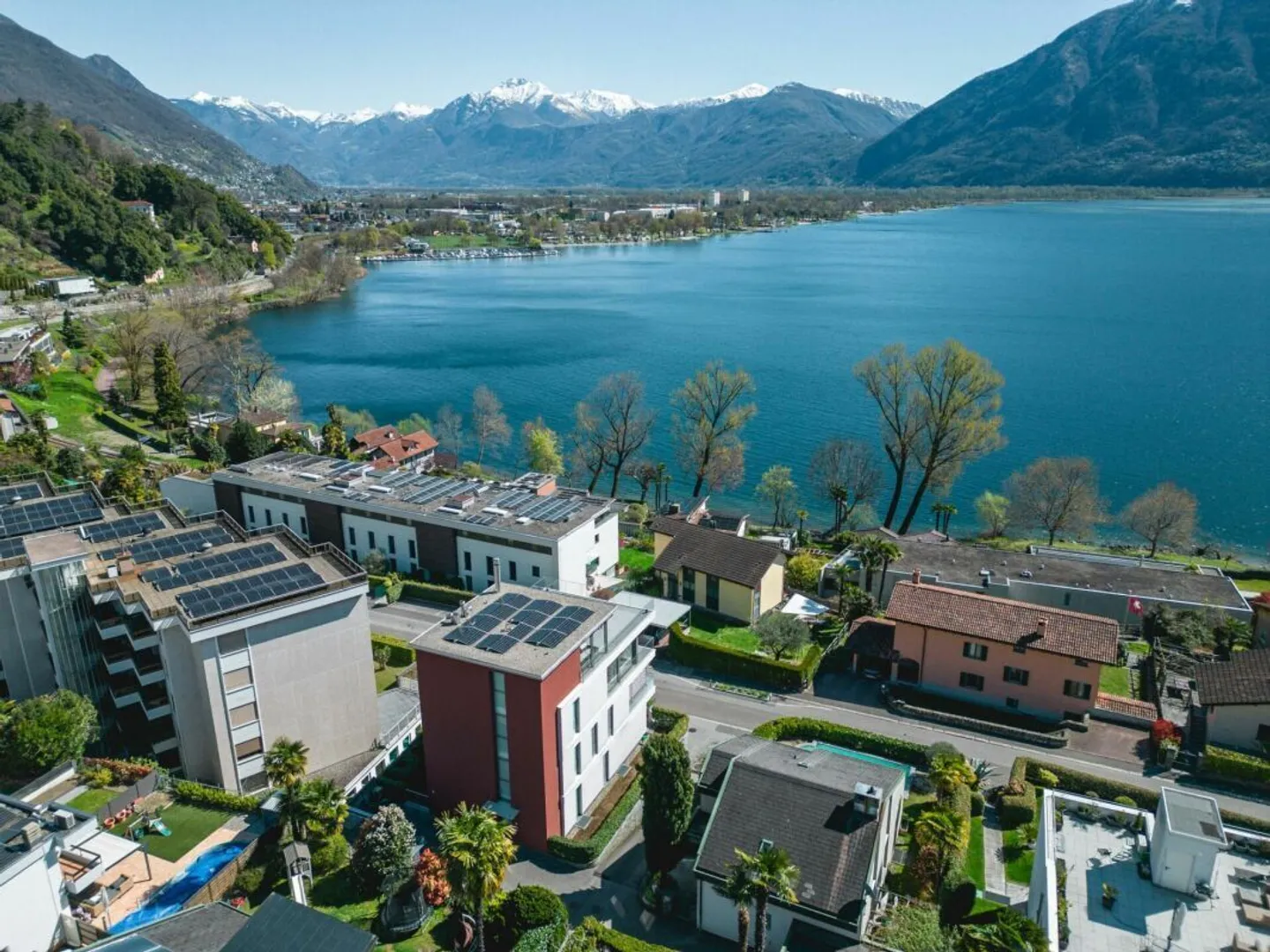 IN VENDITA A MINUSIO - moderna villa bifamiliare con vista lago - Foto 5 di 34