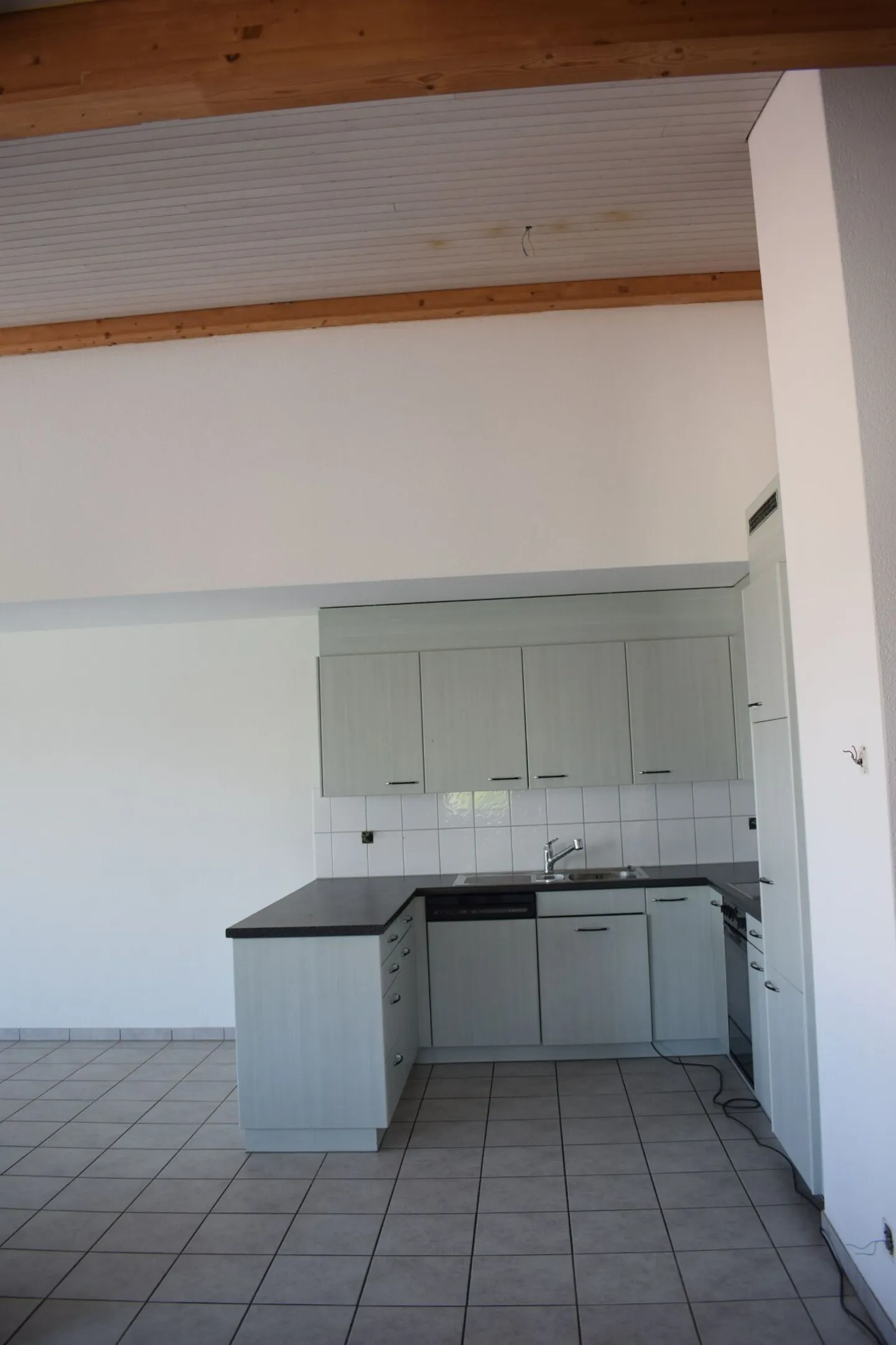 Appartamento mansardato di 3,5 stanze - Foto 3 di 7