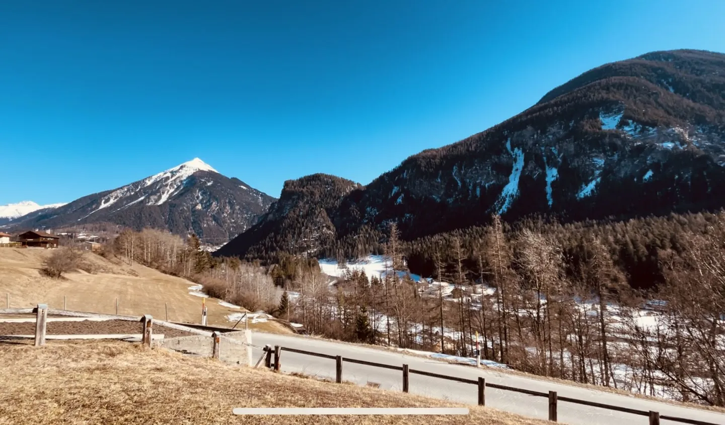 Sunny, quiet and an unobstructed panorama - Photo 1 of 3