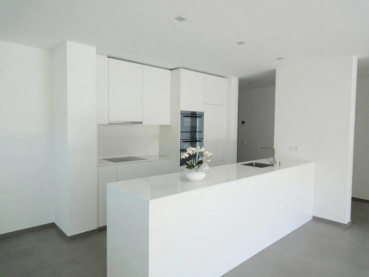 Ascona - moderno appartamento di 3,5 locali - SOLO come seconda residenza (29-999) - Foto 2 di 14