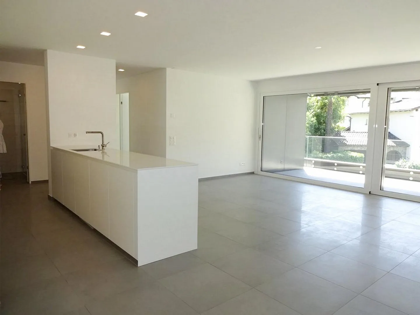 Ascona - moderno appartamento di 3,5 locali - SOLO come seconda residenza (29-999) - Foto 1 di 14