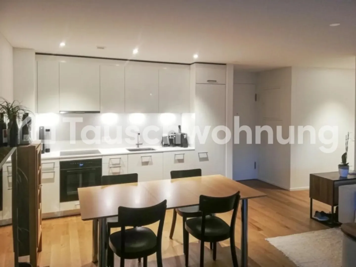Appartement moderne 2.5 pièces dans le quartier 3 – avec lave-linge et sèche-linge - Photo 1 sur 1