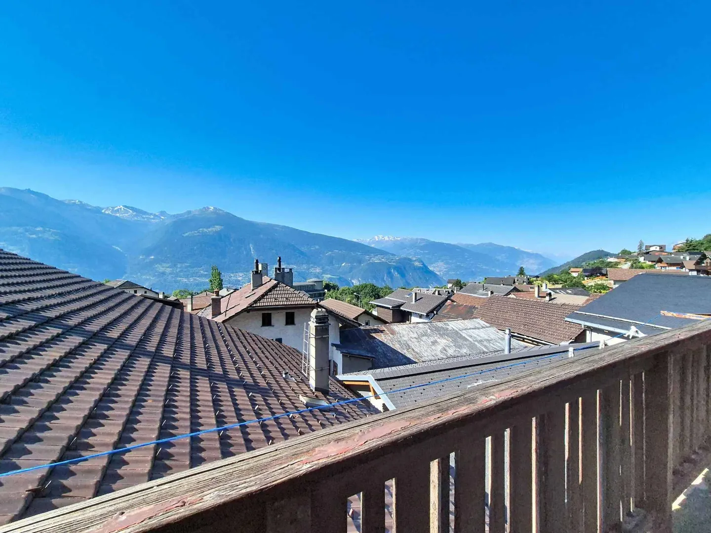Duplex à rénover à Chermignon - Photo 2 sur 7
