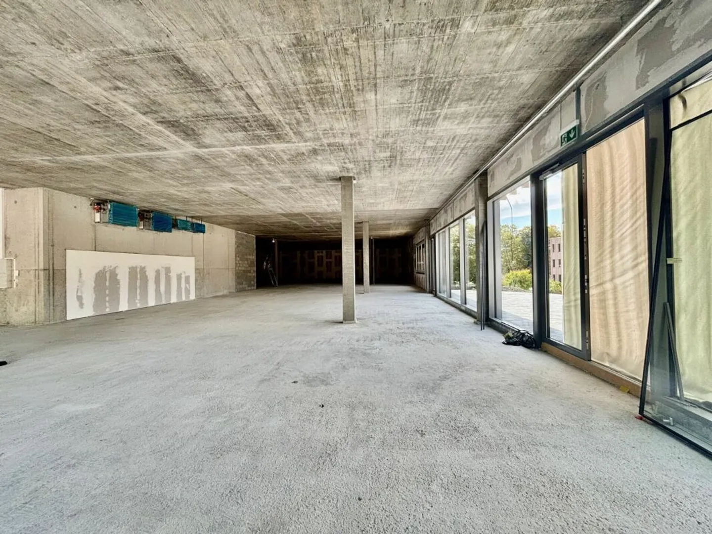 Modernes Gewerbeobjekt in Renens - Foto 2 von 3