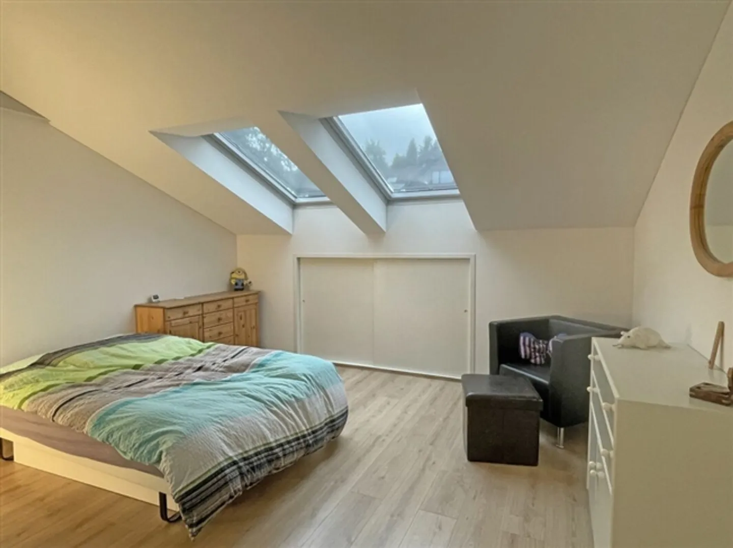 Attractive residential and commercial building in a good location - Photo 13 of 15