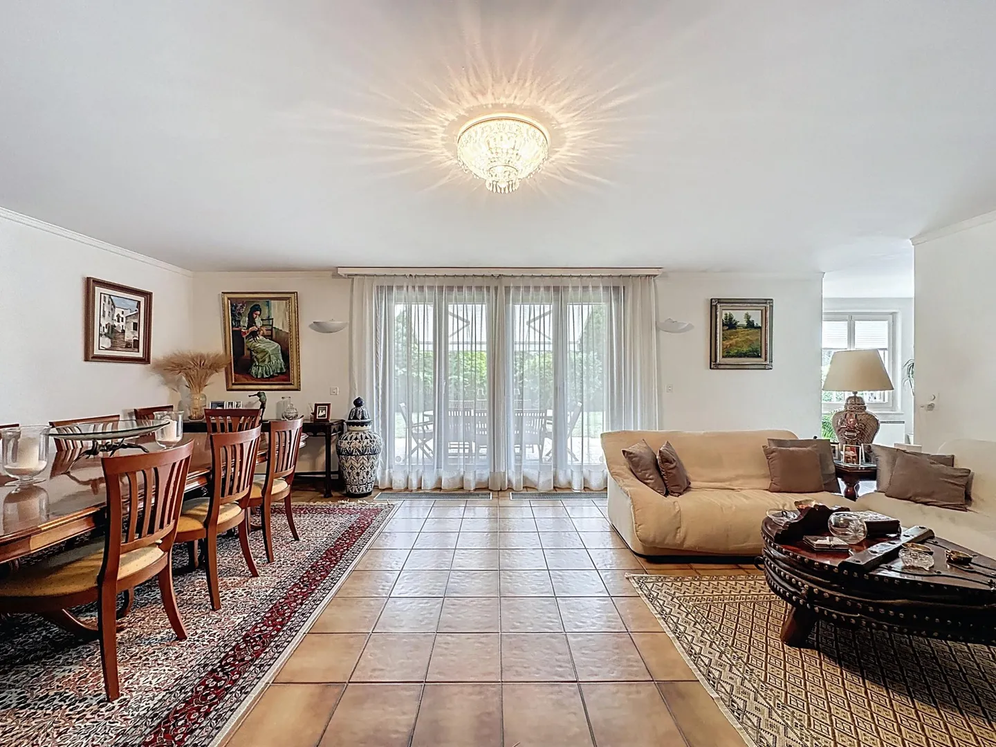 Selten in Morges - individuelle Villa mit 7,5 Zimmern in der Nähe aller Annehmlichkeiten - Foto 3 von 14