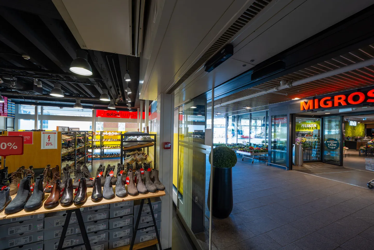 Spazio commerciale di circa 175m² presso Migros Füllinsdorf - Foto 3 di 7