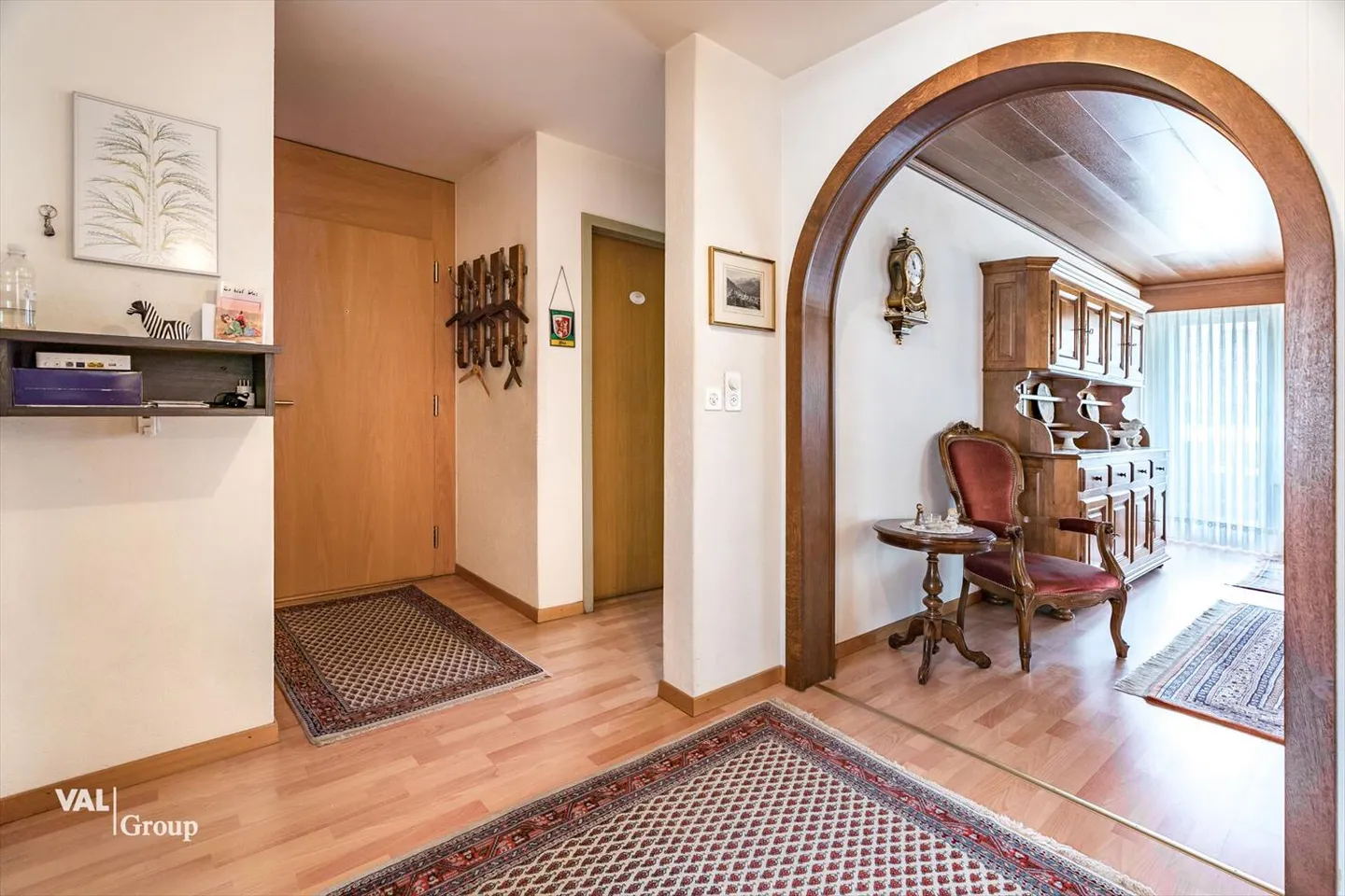 Ampio appartamento di 4,5 locali in posizione centrale a Visp - Foto 10 di 13