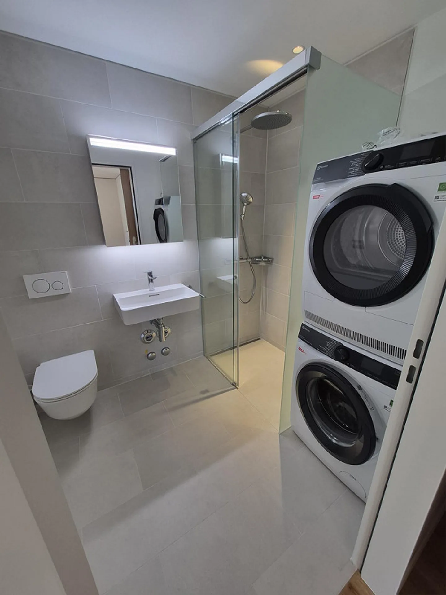 Appartement 2.5 pièces dans la tour Pilatus - Photo 6 sur 8