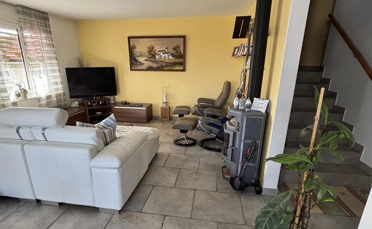 Maison semi-détachée de 6 ½ pièces dans un emplacement ensoleillé et calme - Photo 9 sur 23