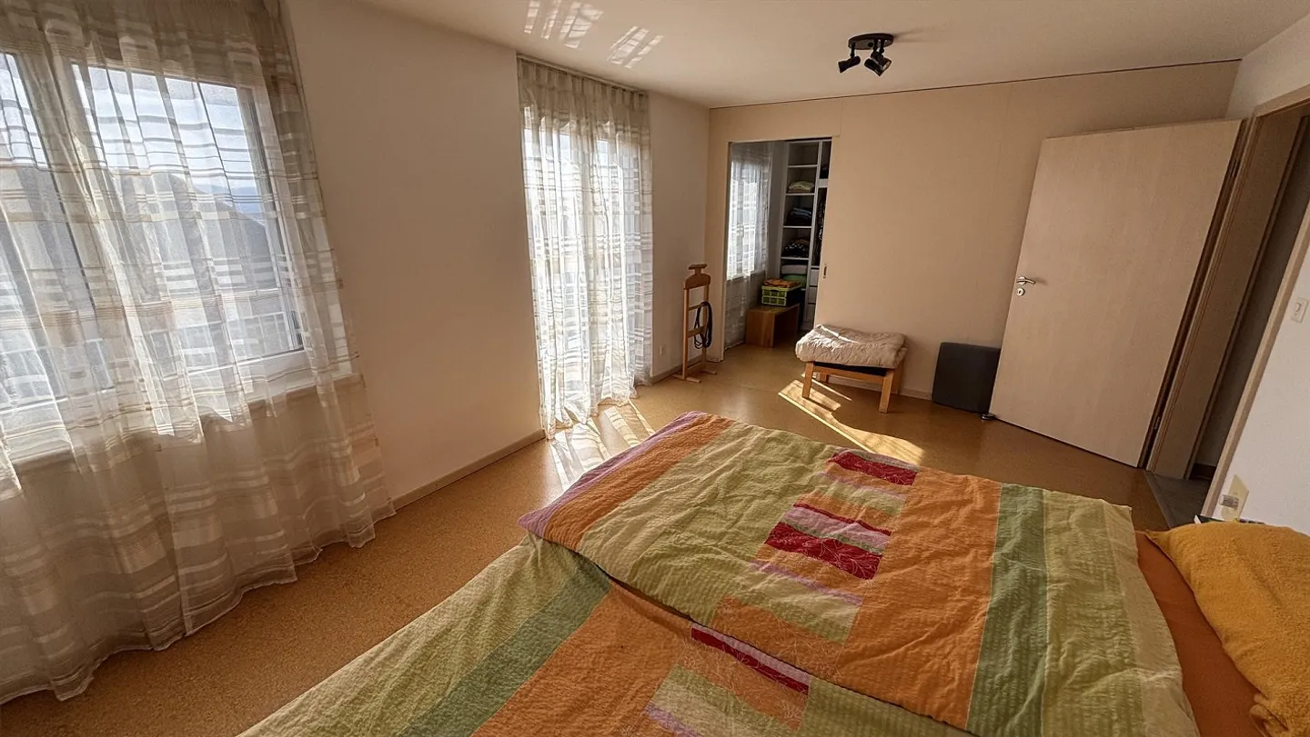 Maison semi-détachée de 6 ½ pièces dans un emplacement ensoleillé et calme - Photo 10 sur 23