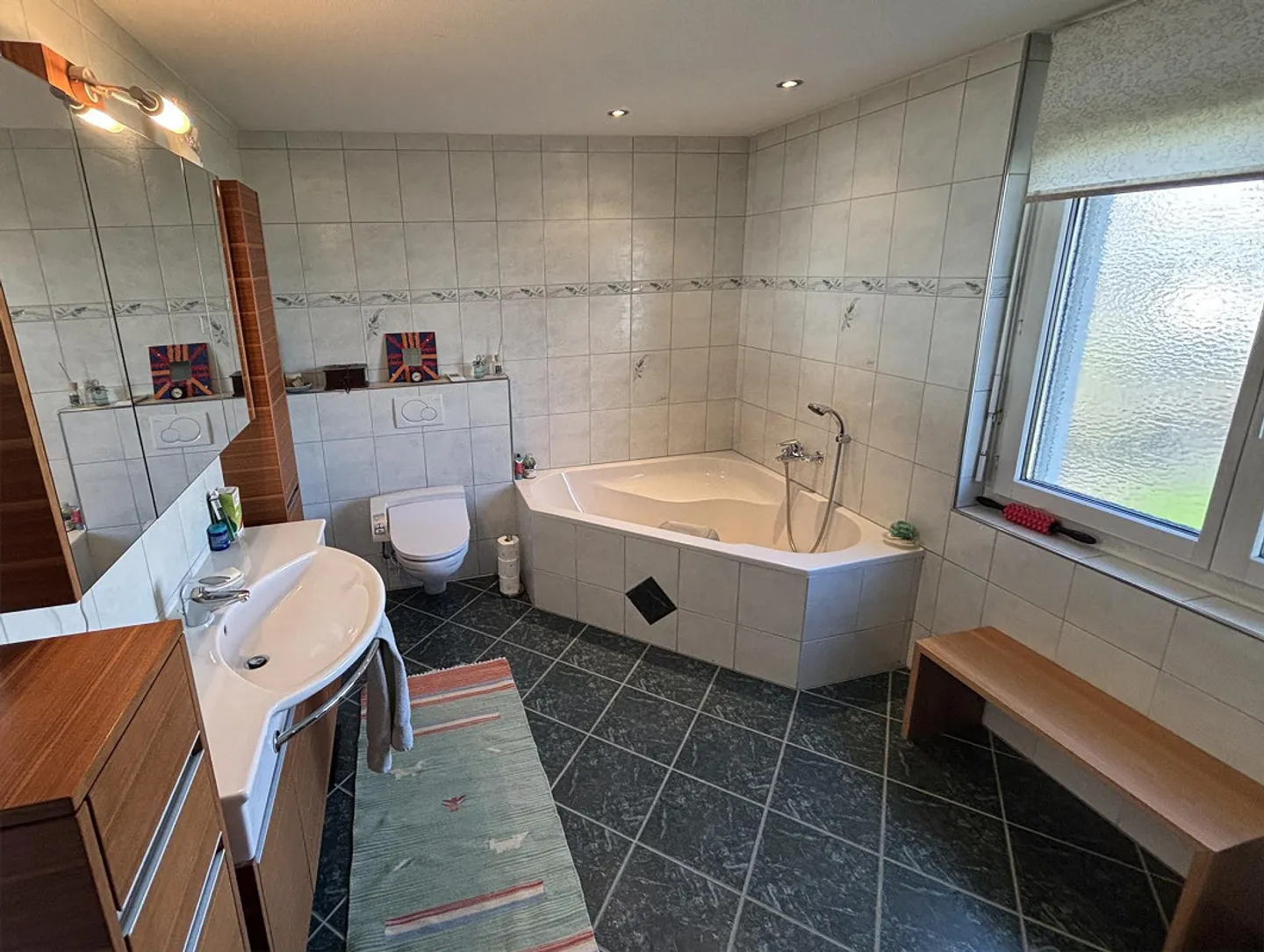 Maison semi-détachée de 6 ½ pièces dans un emplacement ensoleillé et calme - Photo 12 sur 23