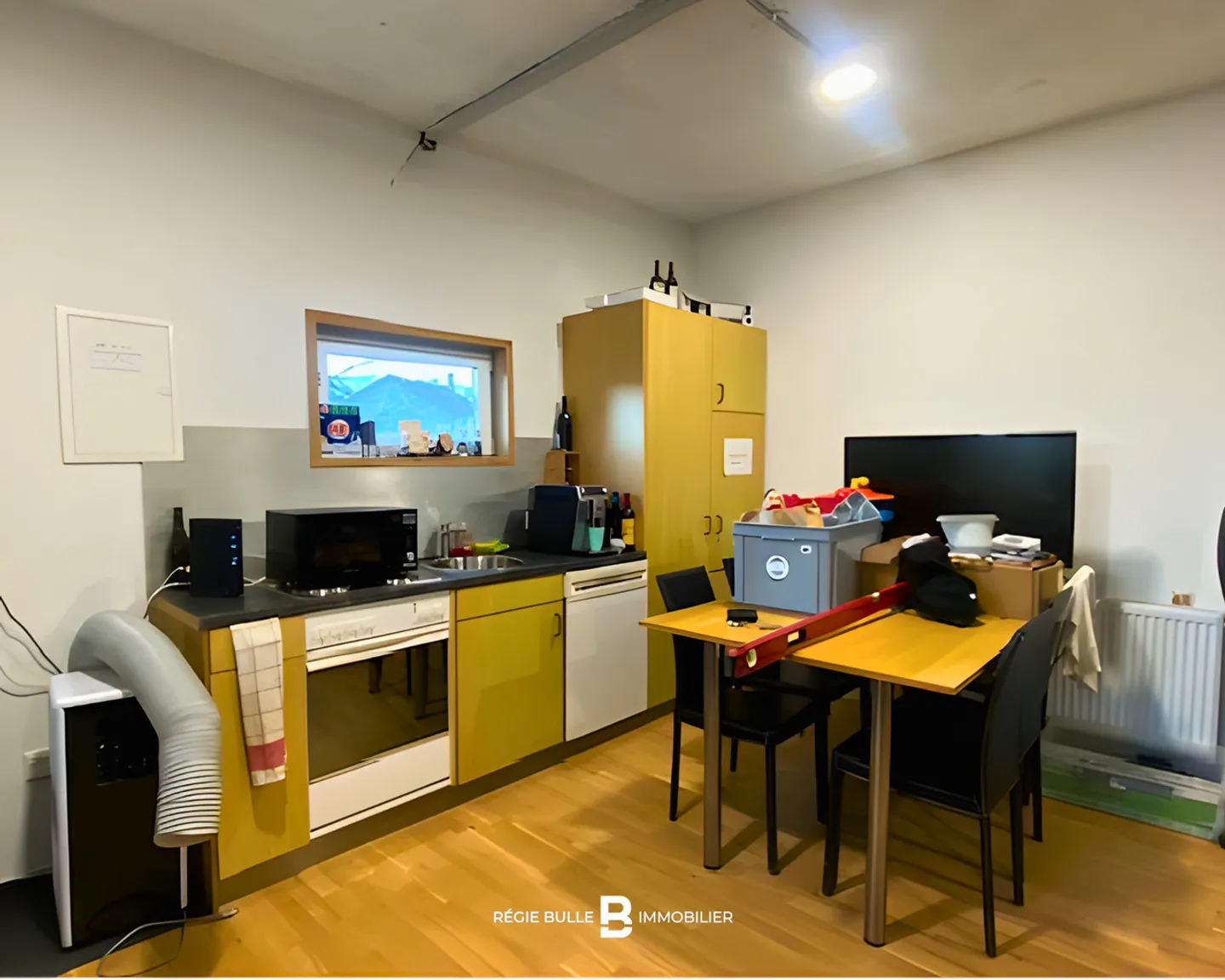 Bulle - Große Lagerhallen / Räumlichkeiten zu vermieten - Foto 3 von 5