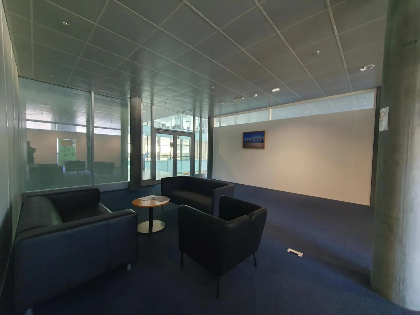 Bureau de 41 m2 avec espaces communs - Photo 7 sur 8