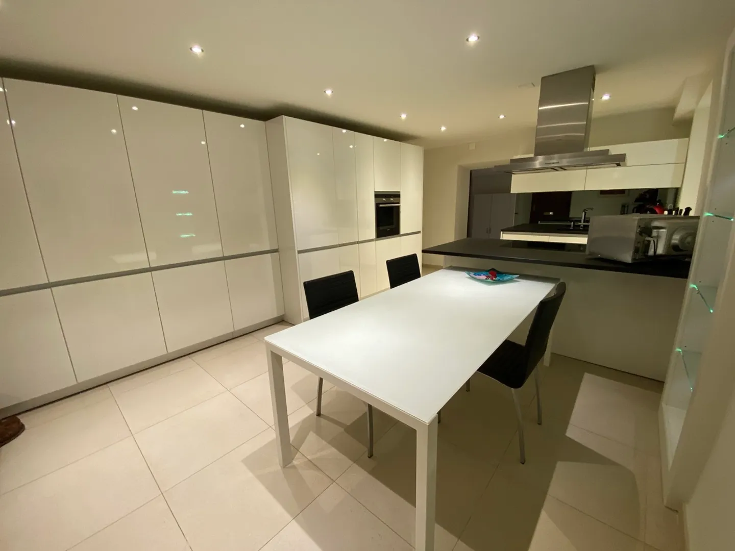 Charmante Wohnung am See - Foto 2 von 8