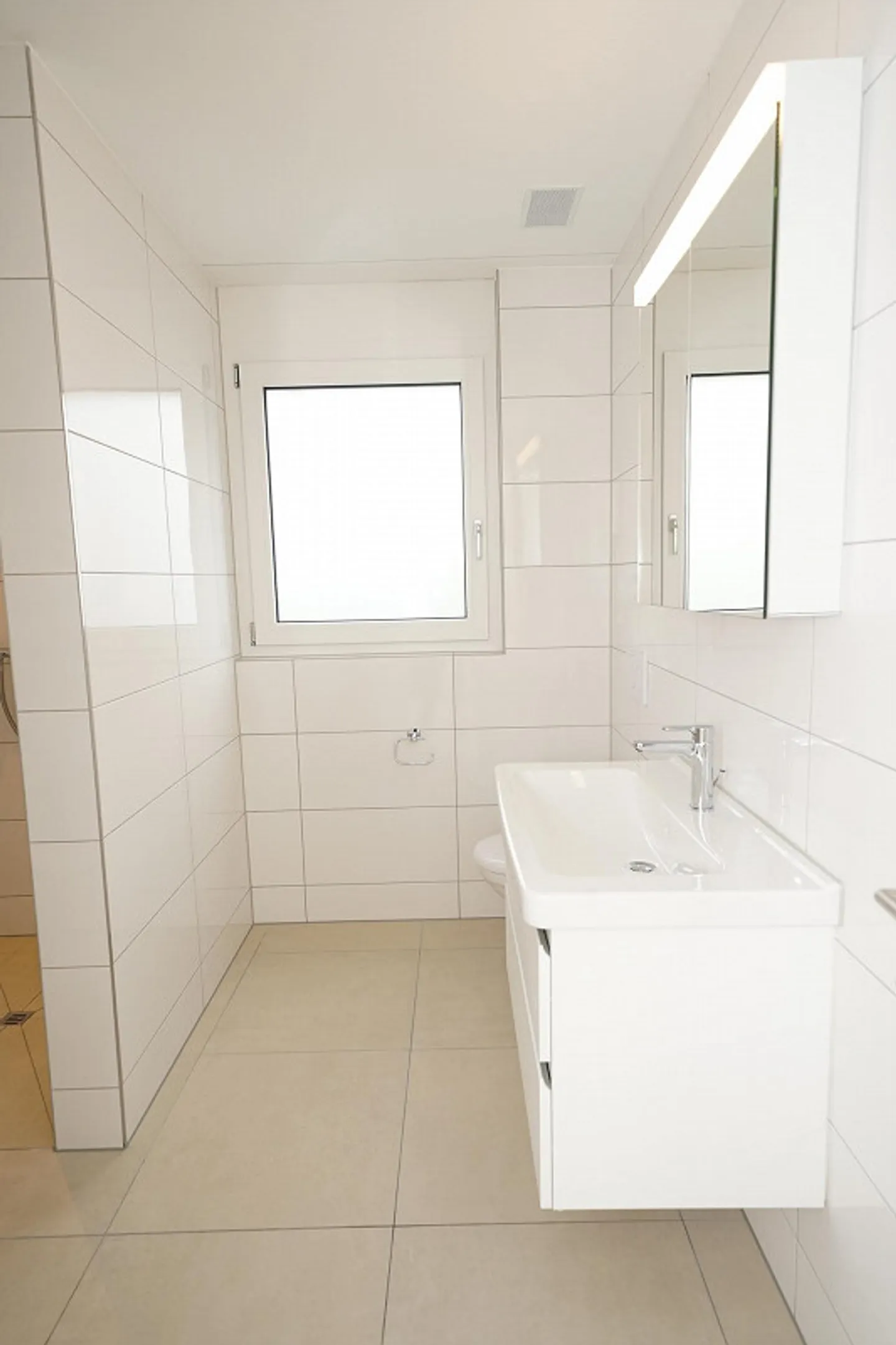 Modern Commercial Space on the Ground Floor - Photo 13 of 13