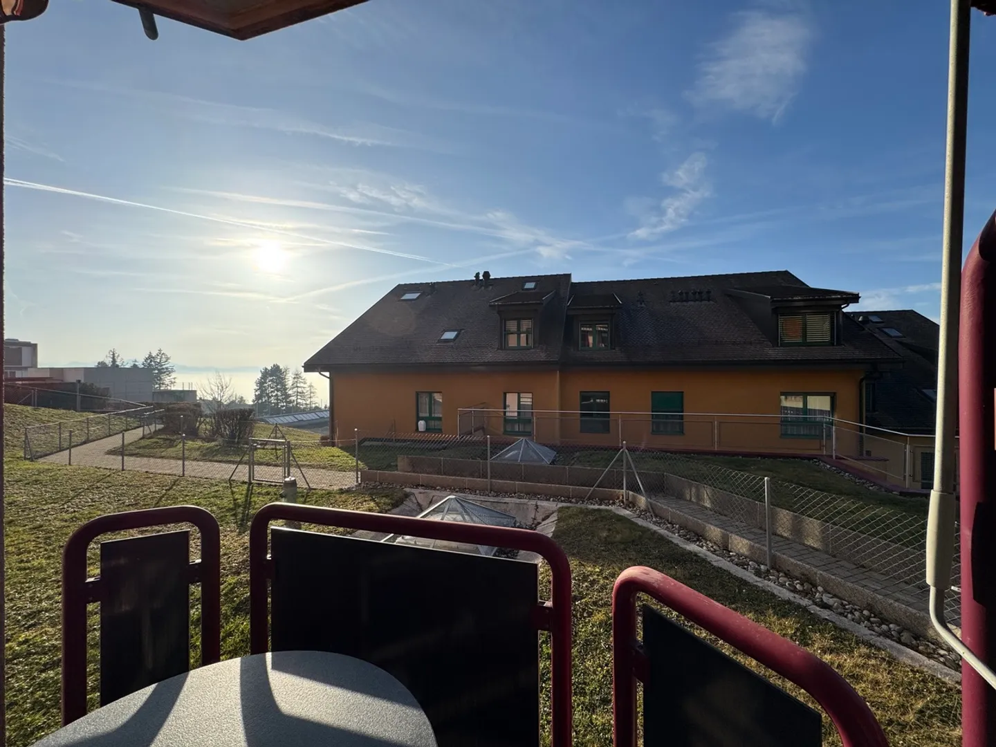 Appartamento di 2,5 locali + spazio disponibile arredato di 50m2 - Foto 2 di 10