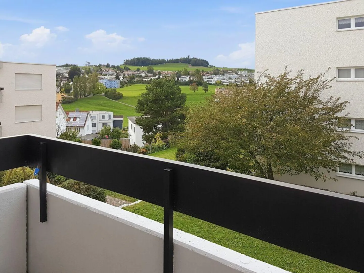 Geräumige Wohnung mit Balkonblick - Foto 8 von 8