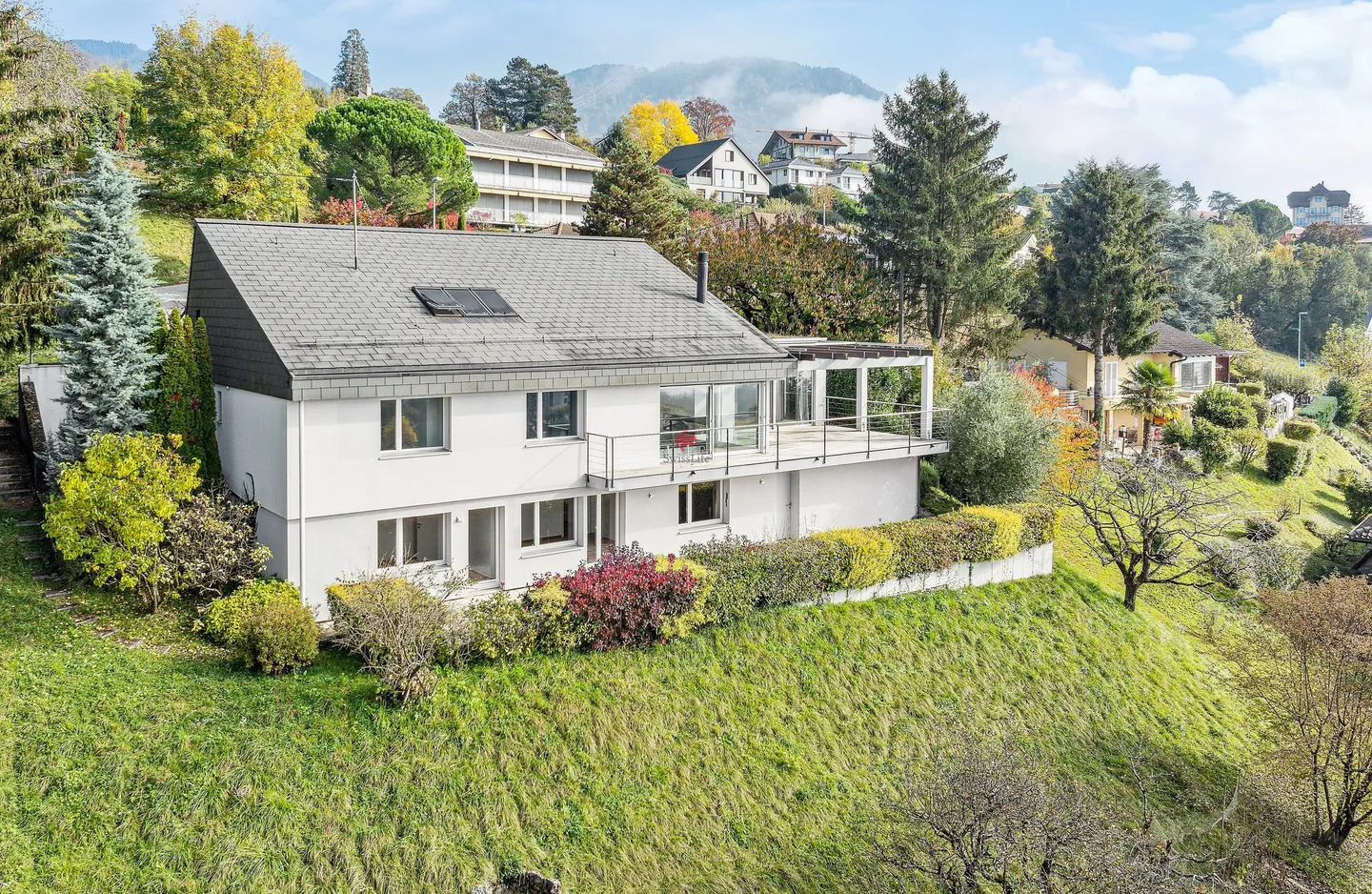 Propriété élégante avec 8,5 pièces et vue panoramique - Photo 1 sur 13
