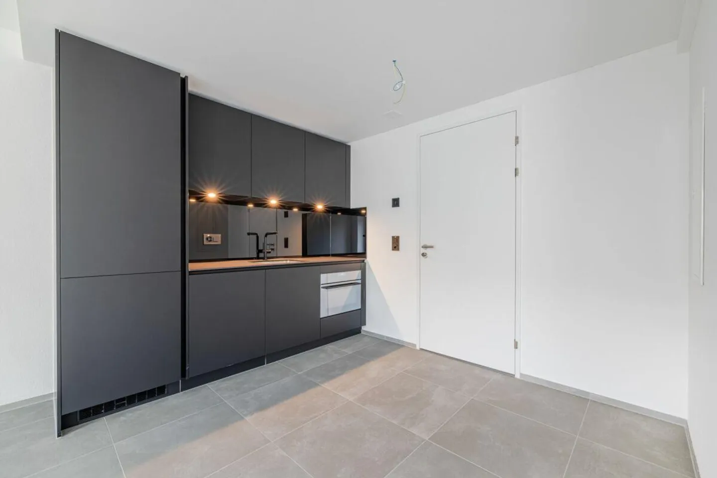 Helles Büro zu vermieten - Foto 1 von 6