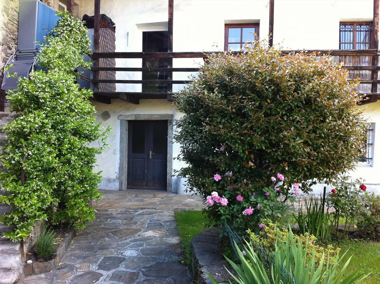 Charming Tessin House with Terrace - Photo 8 of 26