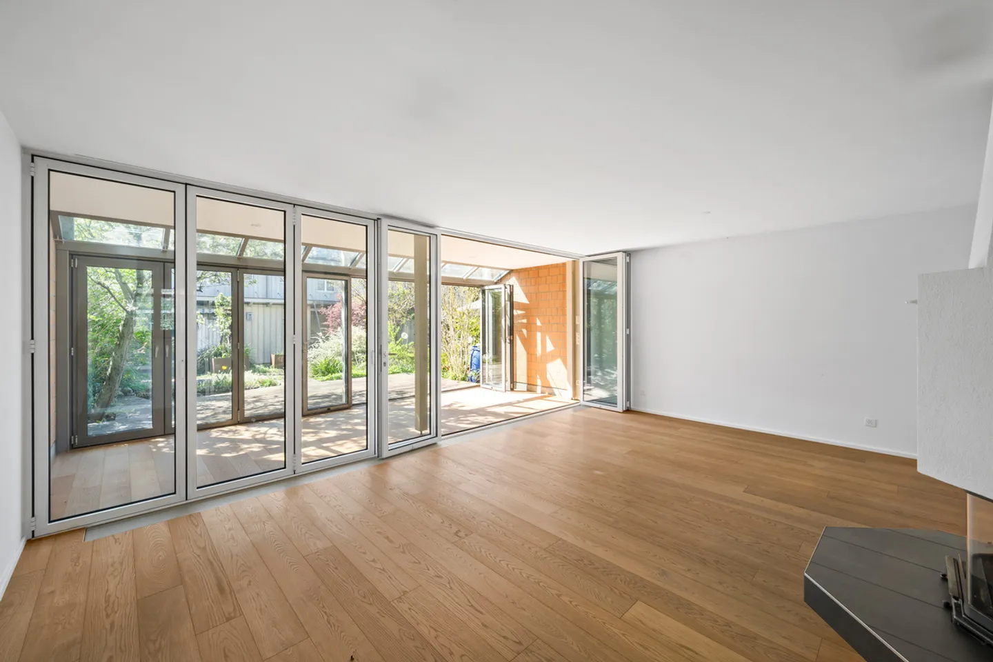 Charmantes Reihenhaus mit Garten - Foto 3 von 16