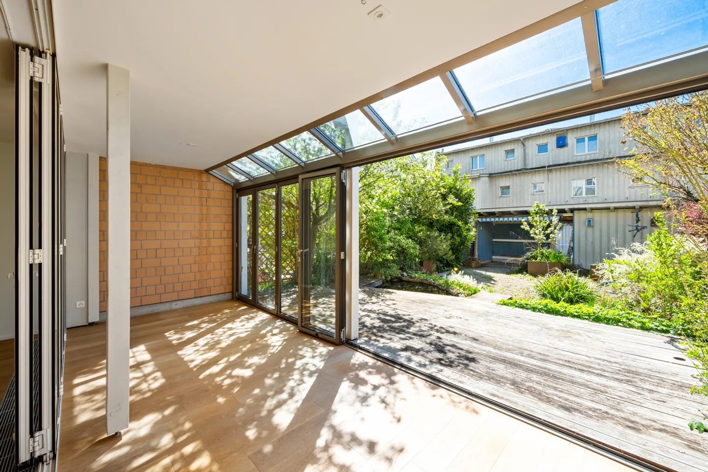 Charmantes Reihenhaus mit Garten - Foto 5 von 16