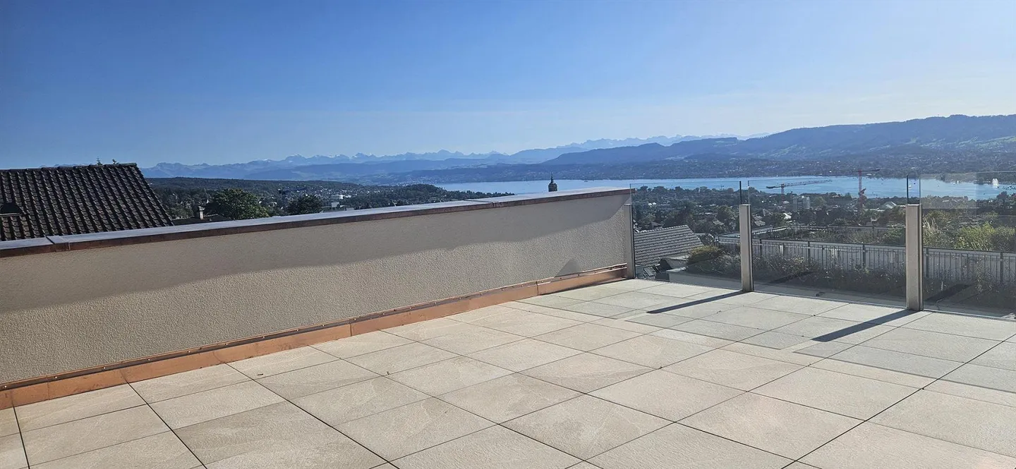 Stilvolle Maisonette mit Traumhaftem Blick - Foto 11 von 13