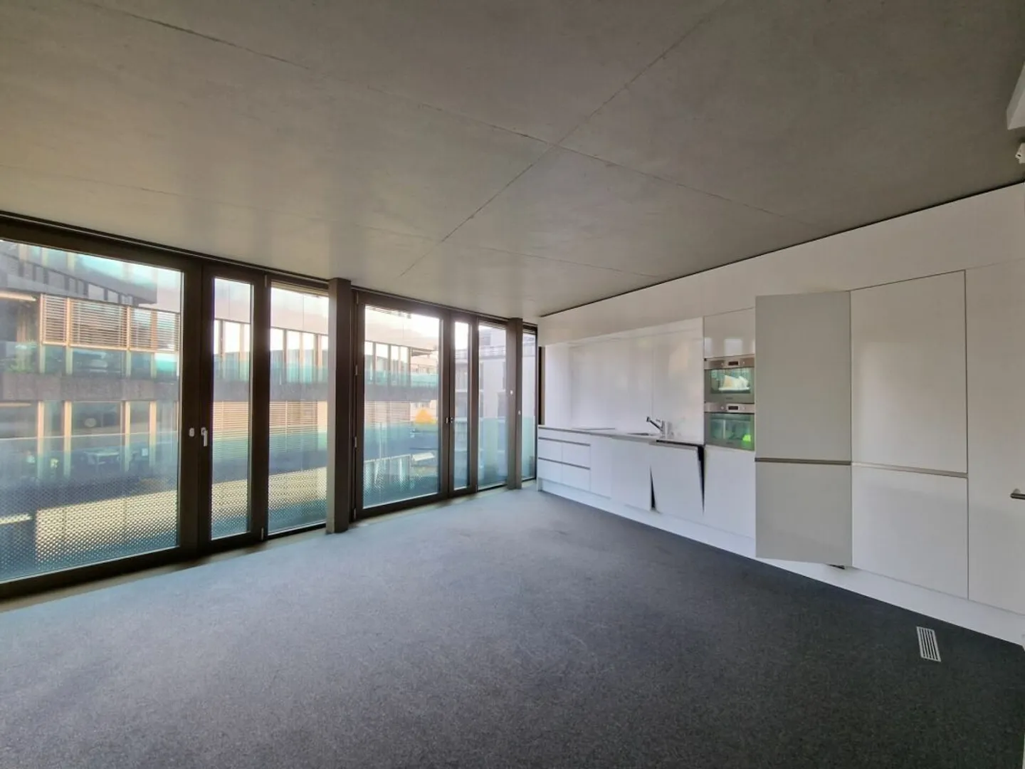 Spazio divisibile di 255 m² ai piedi del M2 a Losanna - Foto 3 di 8