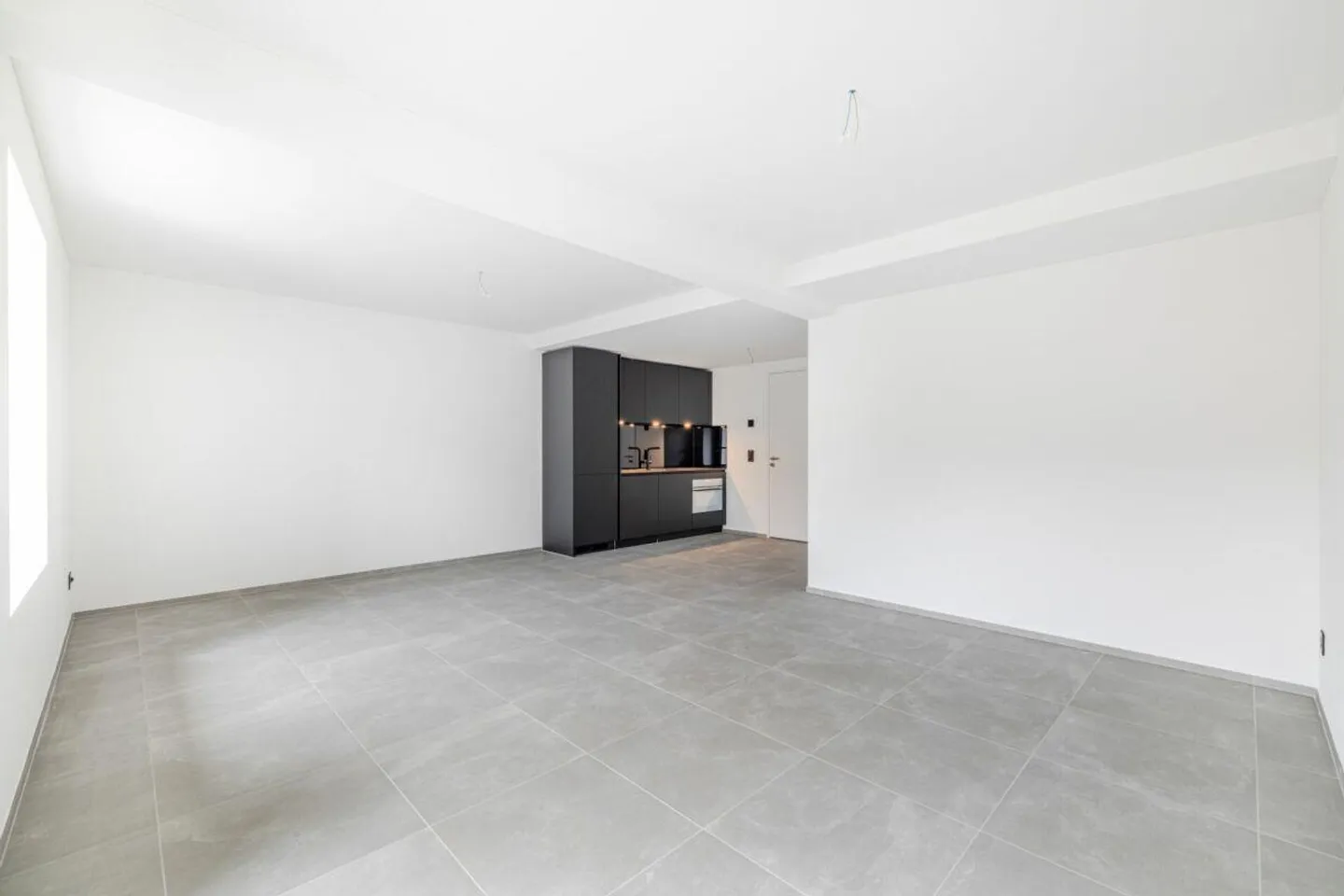 Helles Büro zu vermieten - Foto 2 von 6