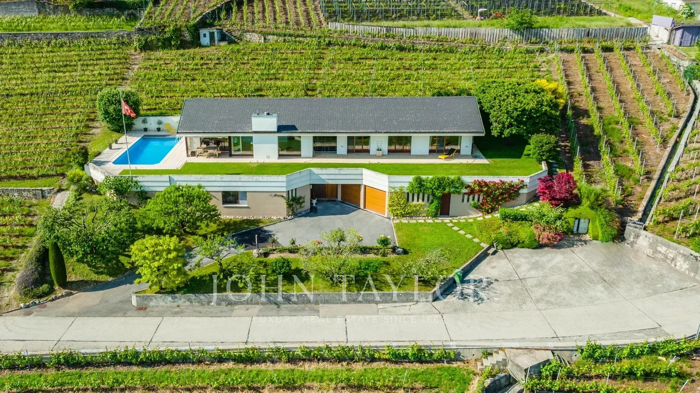 Somptueuse villa au Coeur des vignes avec vue spectaculaire - Photo 4 of 13