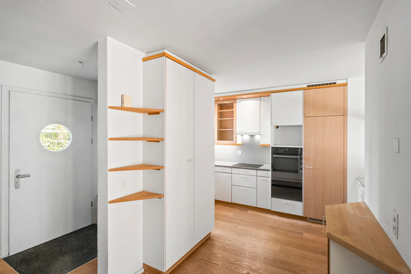 Charmantes Reihenhaus mit Garten - Foto 7 von 16